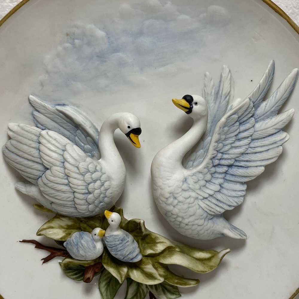 VTG Ardalt #7229 3D‎ Lenwile China Swan Wall Decor Plate Hand Painted Japan - Picture 7 of 8
